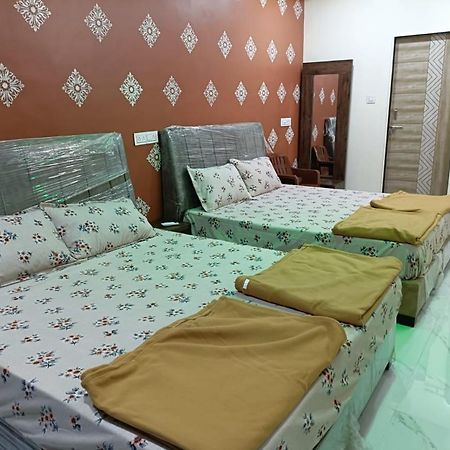 Atithi Home Stay Garudeshwar Buitenkant foto