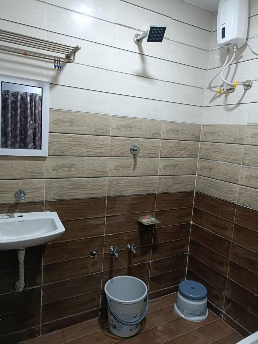 Atithi Home Stay Garudeshwar Buitenkant foto